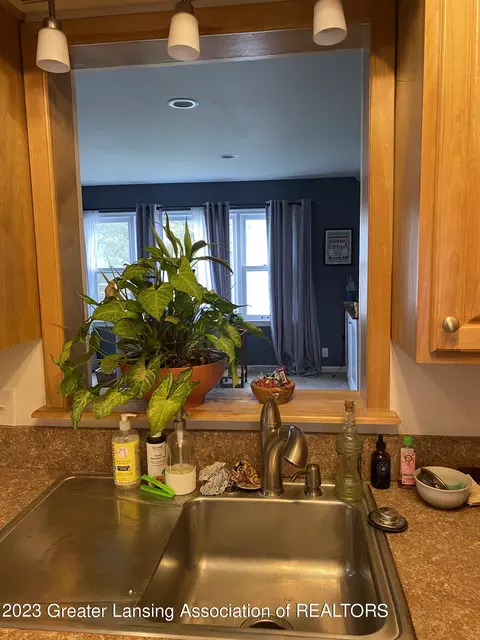 4901 Alpha St, Lansing, MI 48910 photo 10
