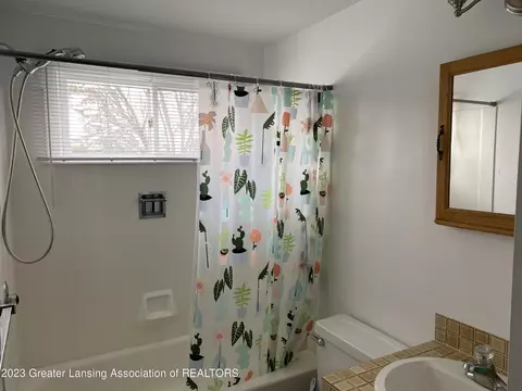 4901 Alpha St, Lansing, MI 48910 photo 26