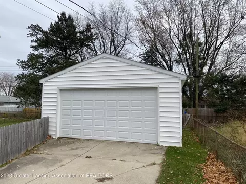 4901 Alpha St, Lansing, MI 48910 photo 28