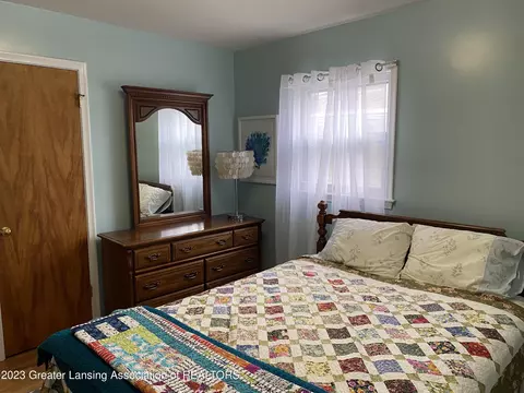 4901 Alpha St, Lansing, MI 48910 photo 20