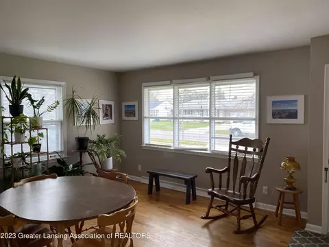 4901 Alpha St, Lansing, MI 48910 photo 4