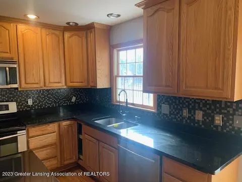 7626 Oakview Dr, Owosso, MI 48867 photo 12