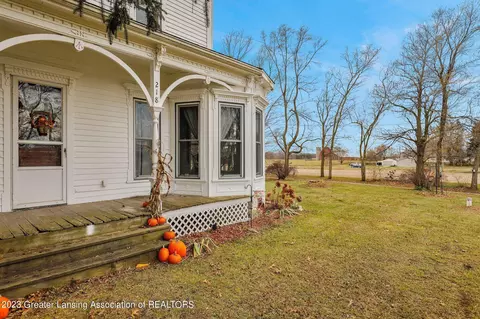218 E Maple St, Bancroft, MI 48414 photo 5