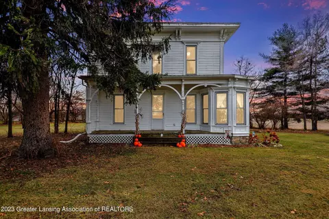 218 E Maple St, Bancroft, MI 48414