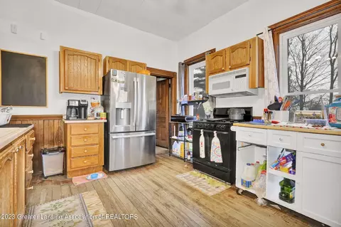 218 E Maple St, Bancroft, MI 48414 photo 8