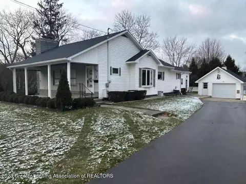 158 W Oak St, Elsie, MI 48831