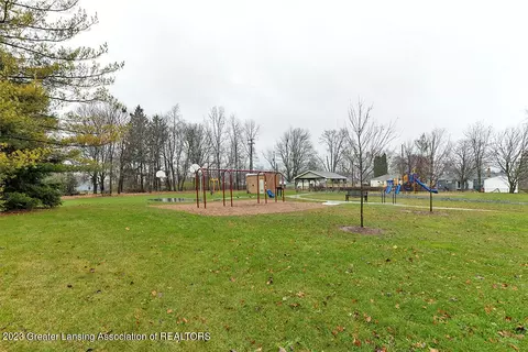 3210 Timber Dr, Lansing, MI 48917 photo 23