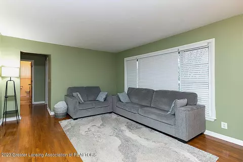 3210 Timber Dr, Lansing, MI 48917 photo 4