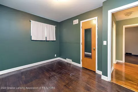 3210 Timber Dr, Lansing, MI 48917 photo 8