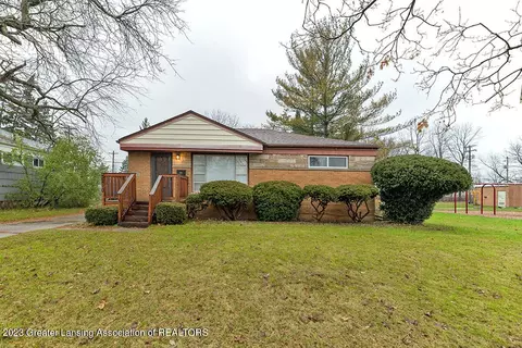 3210 Timber Dr, Lansing, MI 48917