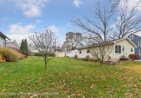 1214 E Hazel St, Lansing, MI 48912