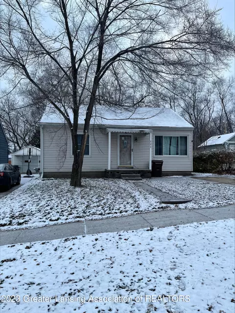 521 Bryford, Lansing, MI 48917