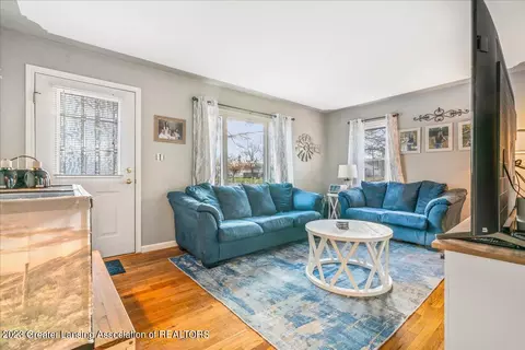 701 E Baldwin St, Saint Johns, MI 48879 photo 7