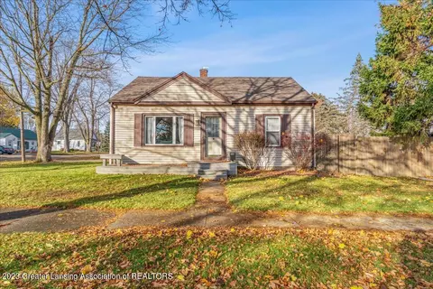 701 E Baldwin St, Saint Johns, MI 48879