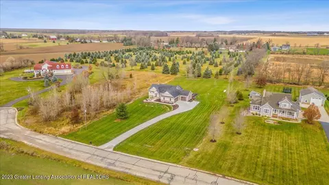 3270 Bentley Dr, Saint Johns, MI 48879