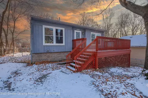 535 S Magnolia Ave, Lansing, MI 48912
