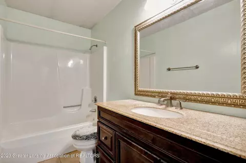 429 Jade Dr, Lansing, MI 48917 photo 16