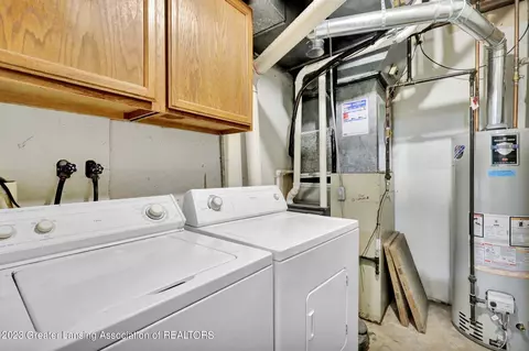 429 Jade Dr, Lansing, MI 48917 photo 25