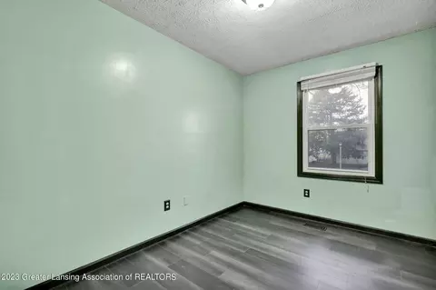 429 Jade Dr, Lansing, MI 48917 photo 21