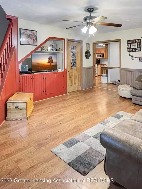 4308 1st St, Mcbride, MI 48852 photo 5