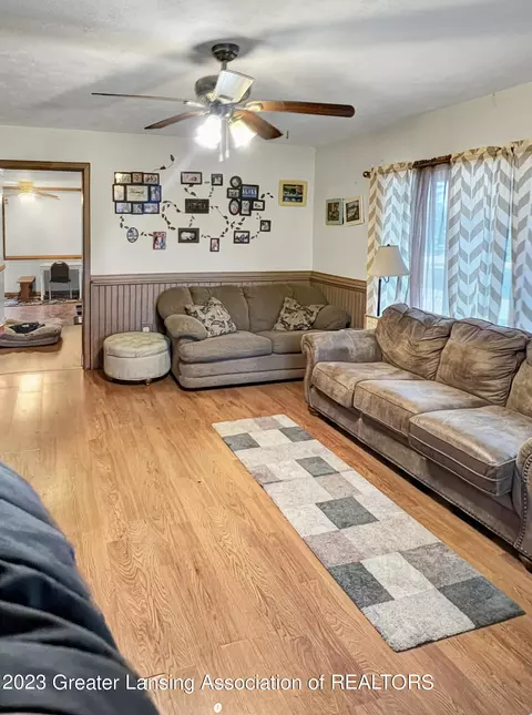 4308 1st St, Mcbride, MI 48852 photo 7