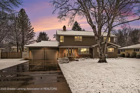 4279 Oakwood Dr, Okemos, MI 48864