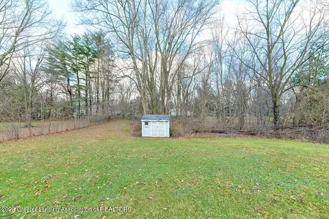 1191 E State Rd, Lansing, MI 48906 photo 4