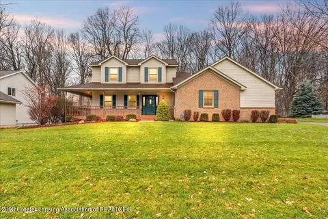 3734 Observatory Ln, Holt, MI 48842