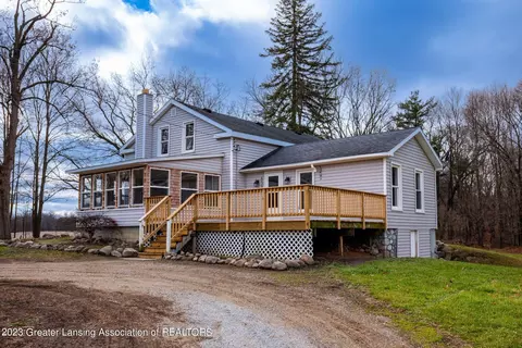 6634 Maple Lane Rd, Rives Junction, MI 49277