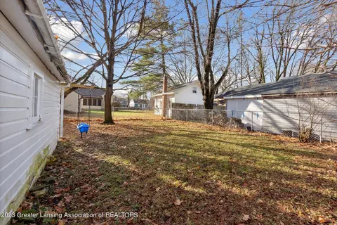 710 Pacific Ave, Lansing, MI 48910 photo 32