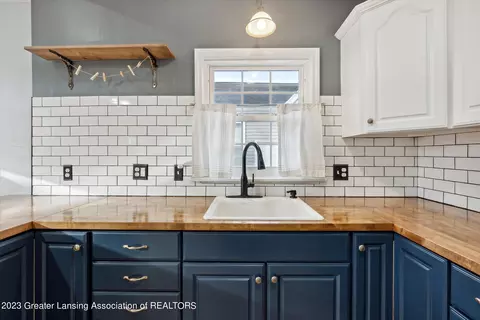 710 Pacific Ave, Lansing, MI 48910 photo 14