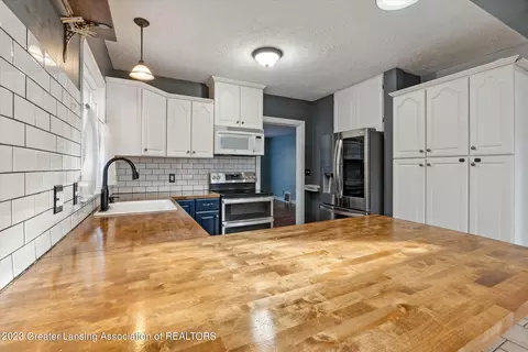 710 Pacific Ave, Lansing, MI 48910 photo 16