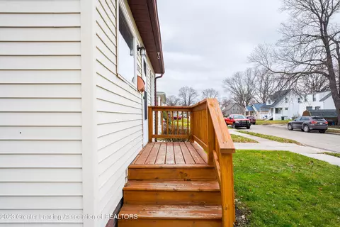 23347 Easterling Ave, Hazel Park, MI 48030 photo 5