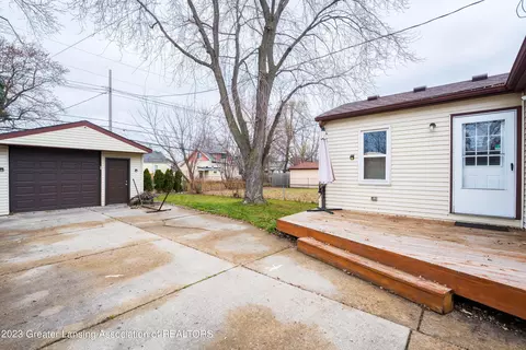 23347 Easterling Ave, Hazel Park, MI 48030 photo 7