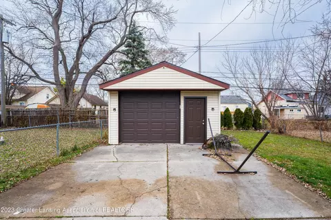 23347 Easterling Ave, Hazel Park, MI 48030 photo 8