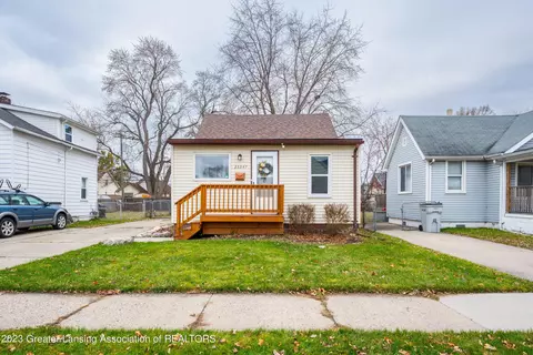 23347 Easterling Ave, Hazel Park, MI 48030