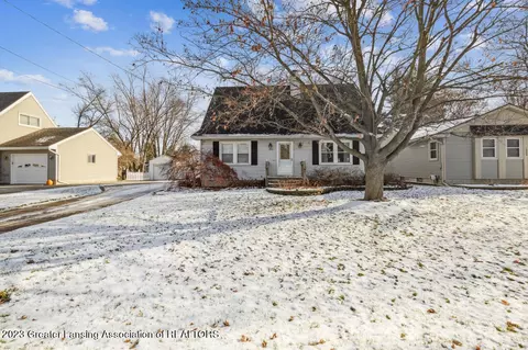 1952 Adelpha Ave, Holt, MI 48842