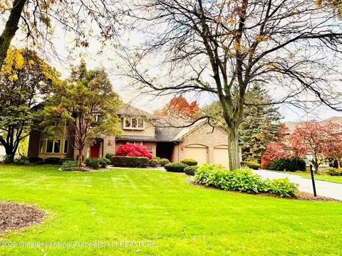 3795 Chippendale Cir, Okemos, MI 48864