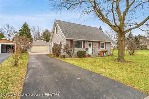 504 N Morton St, Saint Johns, MI 48879