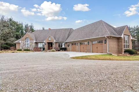 7571 Beard Rd, Avoca, MI 48006 photo 5