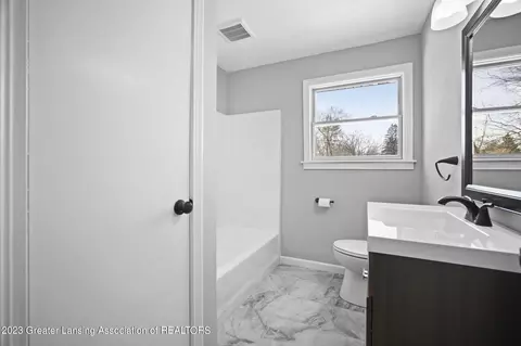1206 Whitney St, Jackson, MI 49202 photo 16