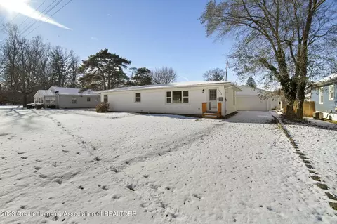 1206 Whitney St, Jackson, MI 49202
