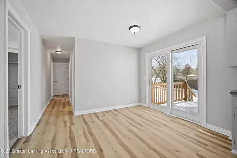 1206 Whitney St, Jackson, MI 49202 photo 8
