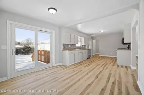 1206 Whitney St, Jackson, MI 49202 photo 9