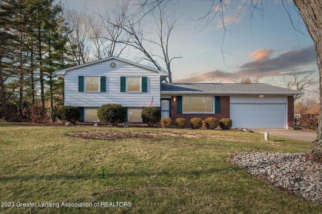 12449 Crabapple Ln, Grand Ledge, MI 48837