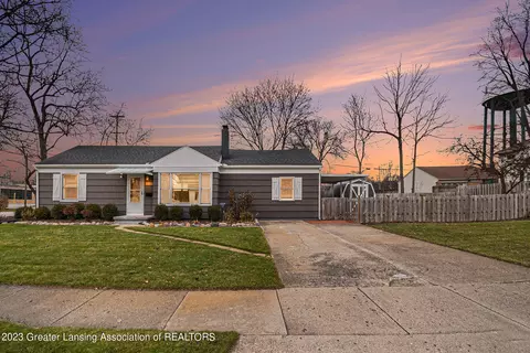 811 King Ct, East Lansing, MI 48823