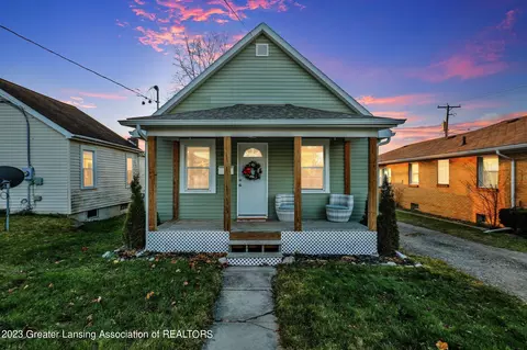 2625 Creston Ave, Lansing, MI 48906