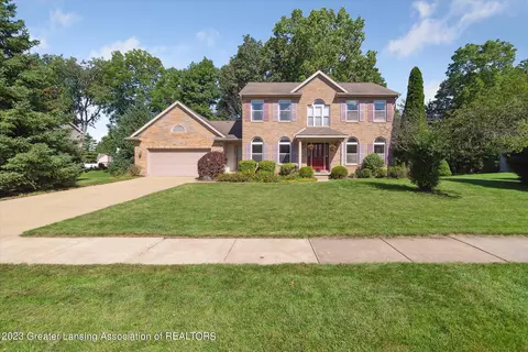 2184 Burcham Dr, East Lansing, MI 48823