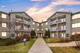 338 W Saginaw St #25, East Lansing, MI 48823