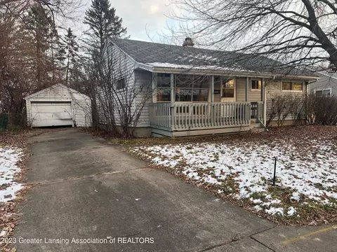 1920 Pleasant View Ave, Lansing, MI 48910